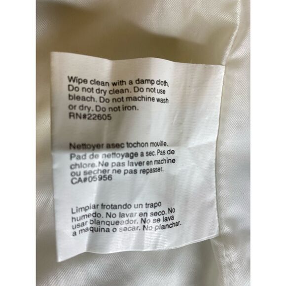 Totes Hooded Rain Jacket with Floral Lining - Picture 4 of 7